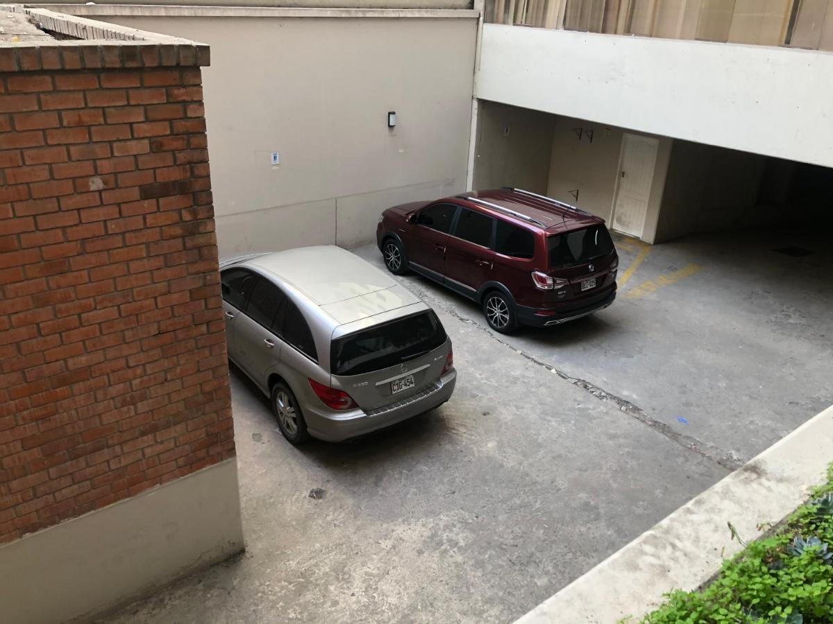 Departamento De Estreno Centro De Mirafores Lima Kültér fotó